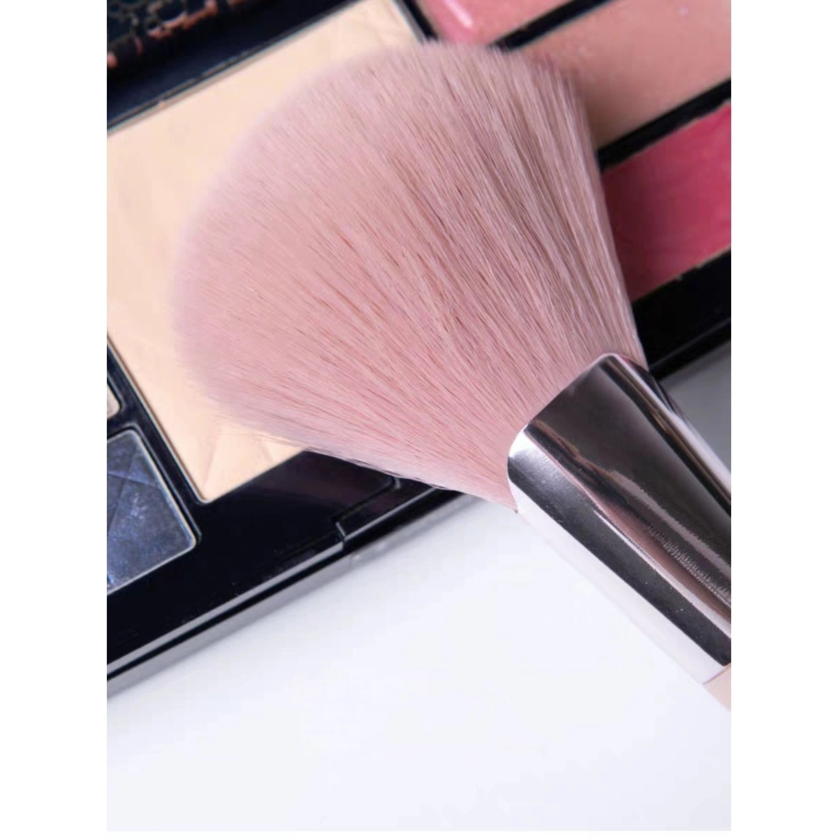 Enjoy Your Own Private Synthetic Hair Aluminum Tube single powder blush highlighter Makeup Brush