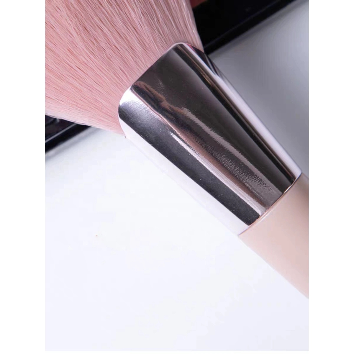 Enjoy Your Own Private Synthetic Hair Aluminum Tube single powder blush highlighter Makeup Brush