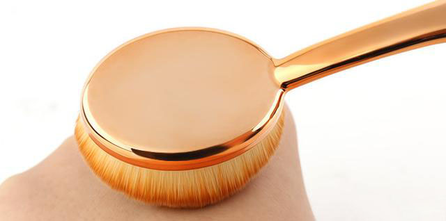 Toothbrush makeup brush use evaluation