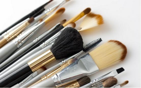 How often does the makeup brush clean?
