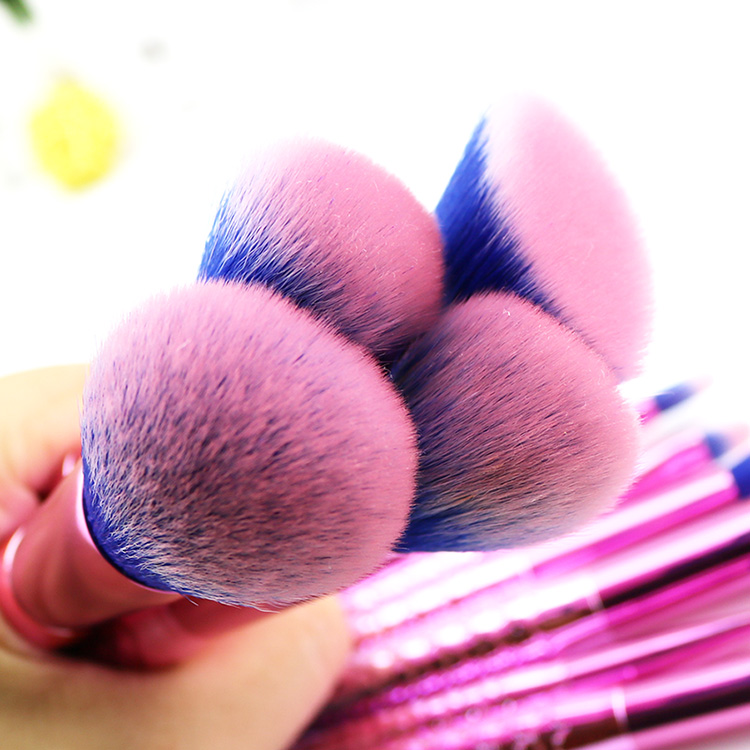 Low MOQ 2018 New Mermaid Cosmetic Brush for Makeup