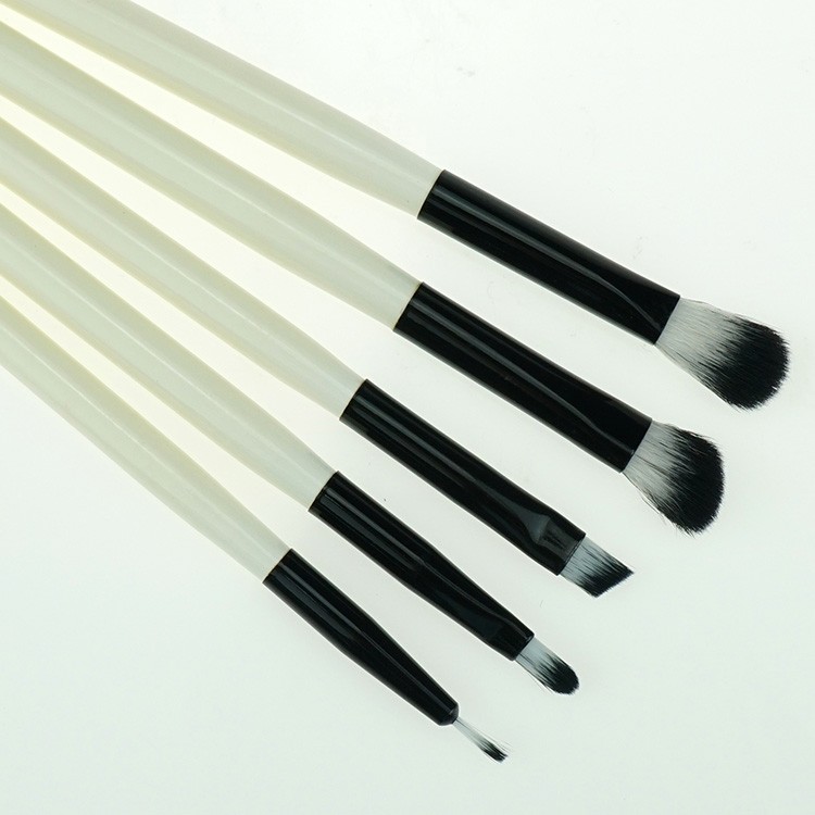 2019 trending private label white makeup brush cosmetic brushes set with cylinder box