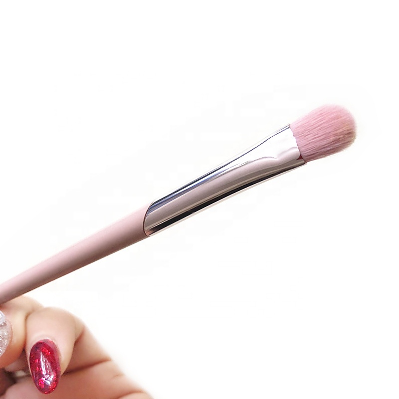 Pink Plastic Handle Eyeshadow Brush Designed Ferrule Angled Flat Eye Makeup Brush