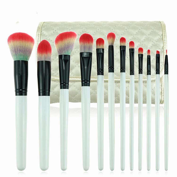 Factory wholesales private label white make up brushes makeup cosmetic brush set