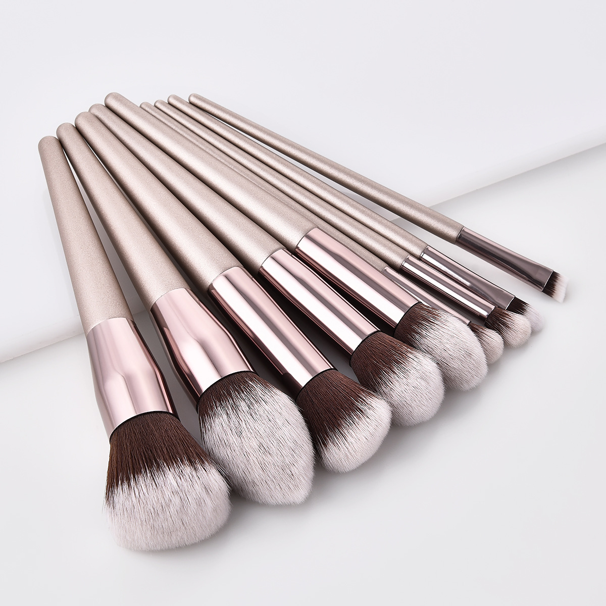 4/9/10 PCS Pro cosmetics brushes luxury quality champagne makeup brush