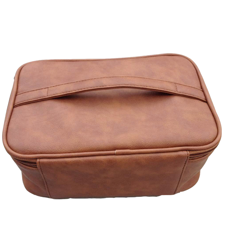Large Capacity Cosmetic and Beauty Train Case with Handle Makeup Bag Organizer