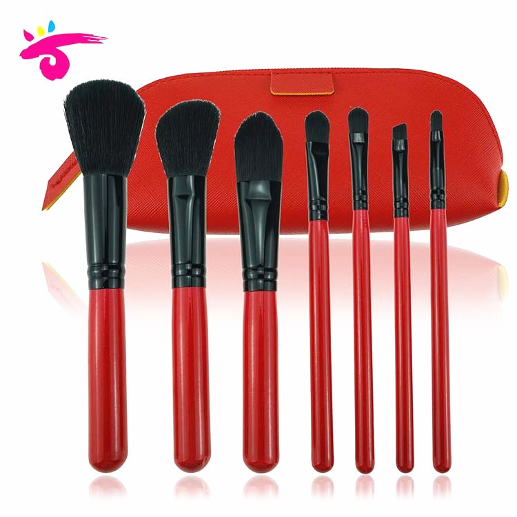 7 Pieces Wholesale Red Small Cute Brush Set Travel Size Makeup Brushes With Bag