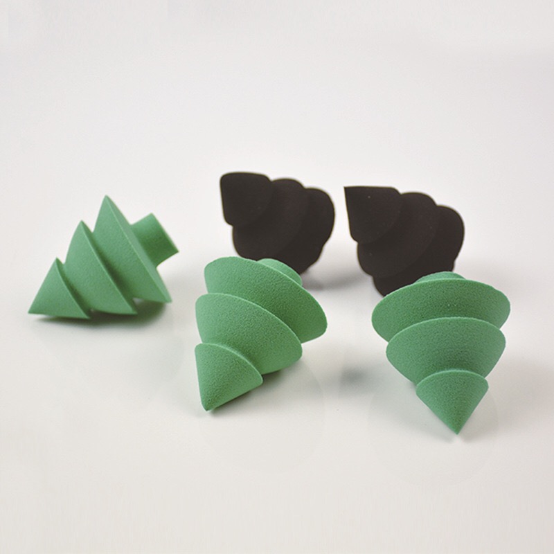 New Design Christmas Day gift Snowman with Tree shape High Quality sponge Super soft Makeup Sponge
