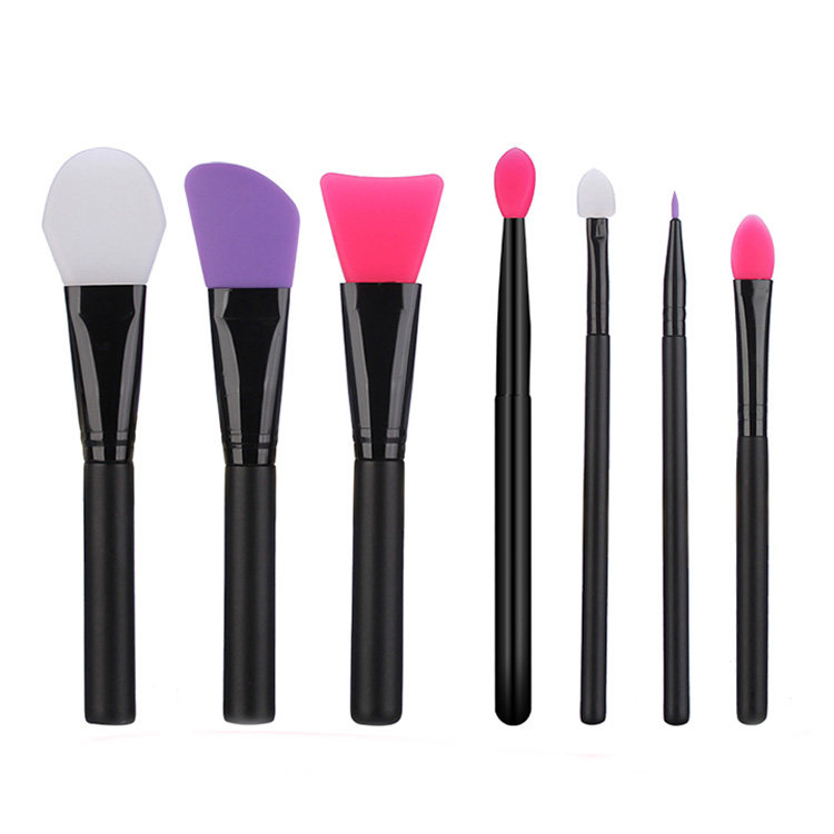 Custom Logo Facial Makeup Brush Wood Handle Silicone Mask Brush Make Up