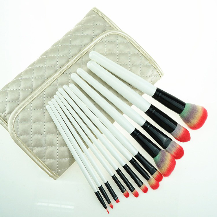 Factory wholesales private label white make up brushes makeup cosmetic brush set