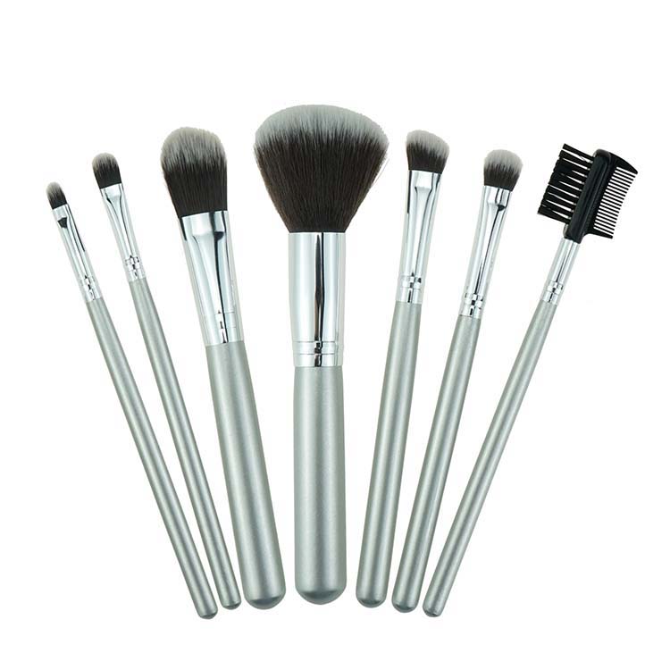 Two-toned Vegan Bristle 7pcs Mini Cosmetic Brush Kit Travel Makeup Brush Set