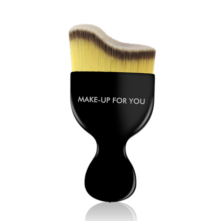 Travel Face Brush makeup brush with plastic cove Curved Korea Makeup Foundation Brush