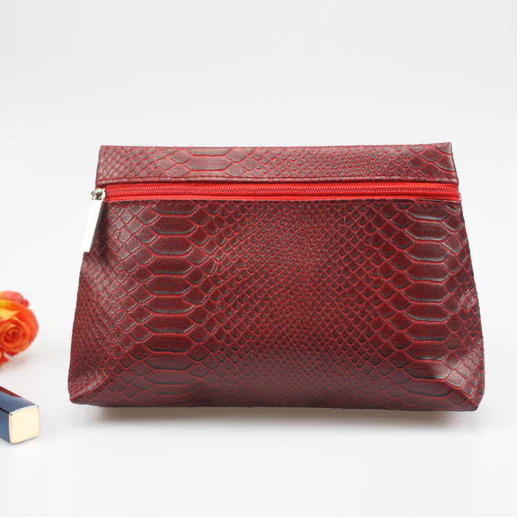 Red Wine Fake Crocodile PU Beauty Pouch Ladies Zipper Cosmetic Beauty Bag