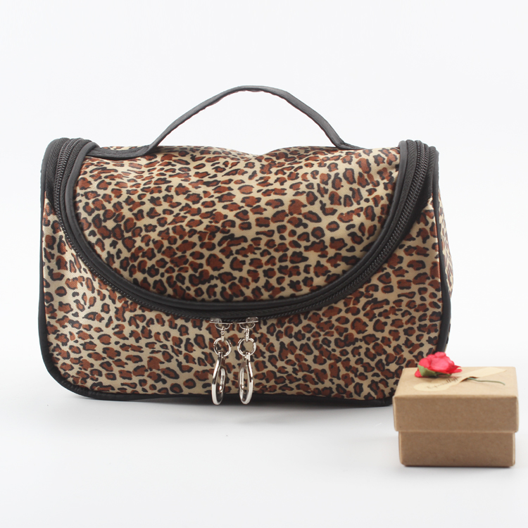 Leopard Print Satin Make-Up Pouch Bag Cosmetic Toiletry Cosmetic Bag Travel