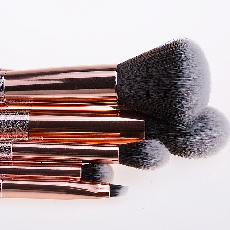 2019 best new design metal handle pink smudge make up brushes cosmetics set