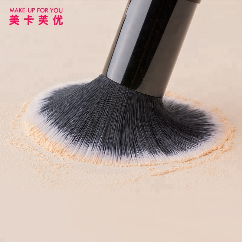 Custom Logo Kabuki Brush Retractable Makeup Contour Blusher Powder Brush
