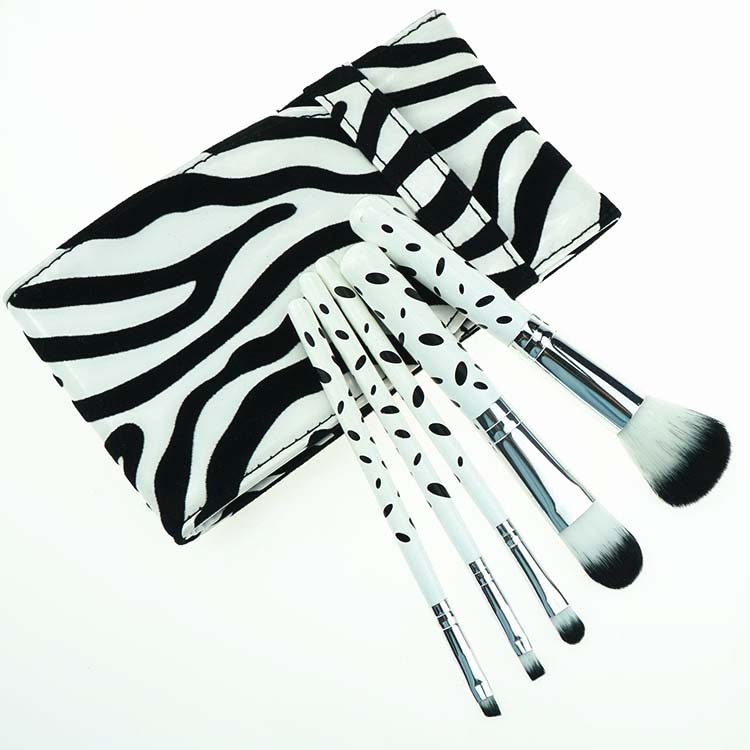 5 Pcs Black Stippling Makeup Brush Travel Set With Stripes PU Bag