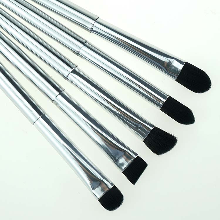 Pretty New Design Silver Shiny Good Quality Metallic Makeup Brush Set OEM