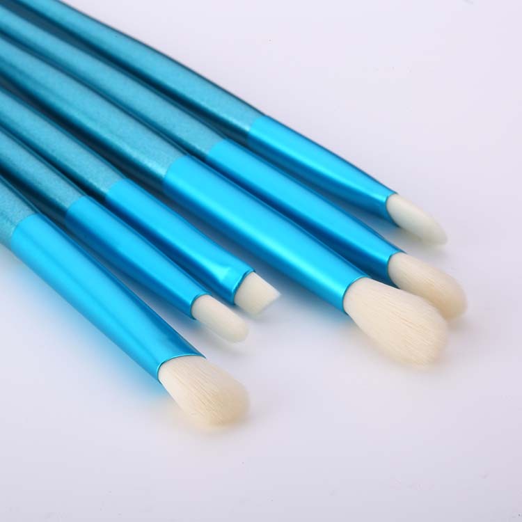 10 Pcs Face Foundation Powder Cosmetic Beauty Essentials Make Up brush set
