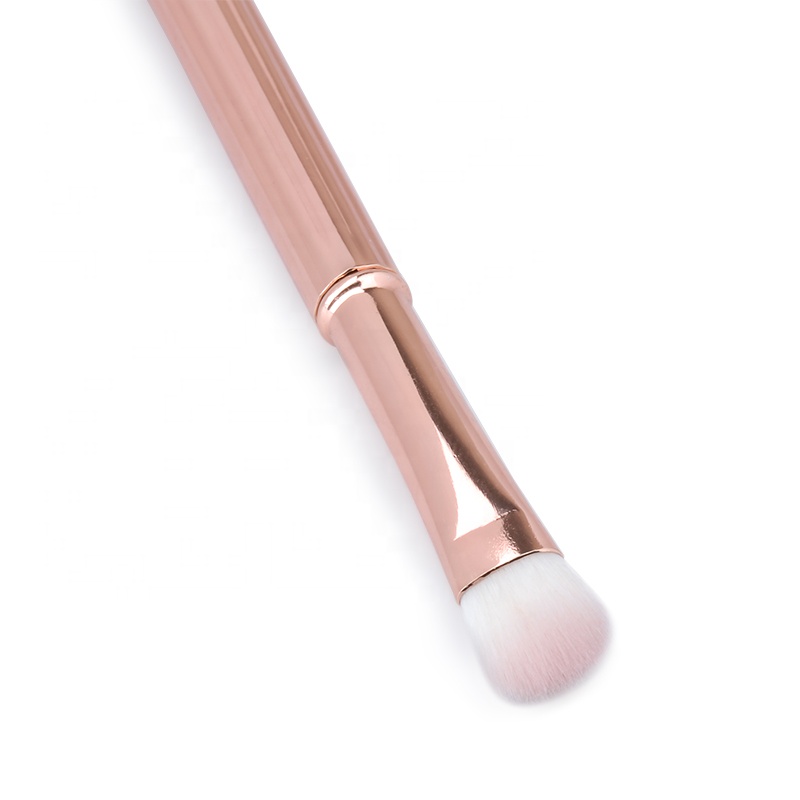 Single Custom Synthetic Metal Handle Blending Eyeshadow Brush