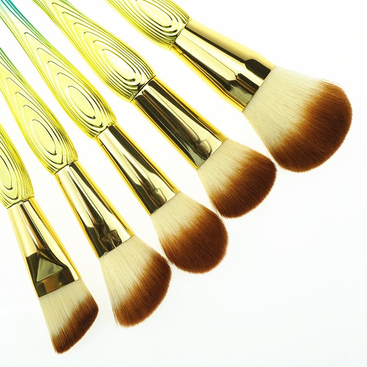 Personalized nylon hair electroplating plastic handle luxury cosmetic brush set