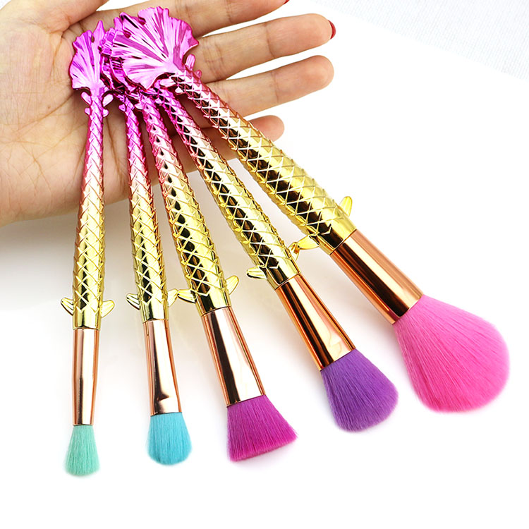 5PCS New Professional Kabuki 3D Makeup Brushes Mermaid Fishtail Oval Rainbow Cosmetic Make Up Brush Set