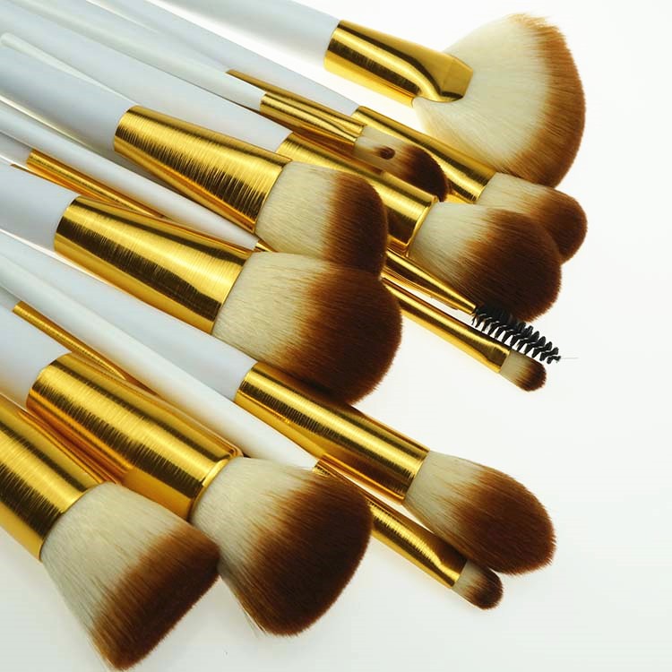 Amazon trending blending brushes soft metal mascara brush set