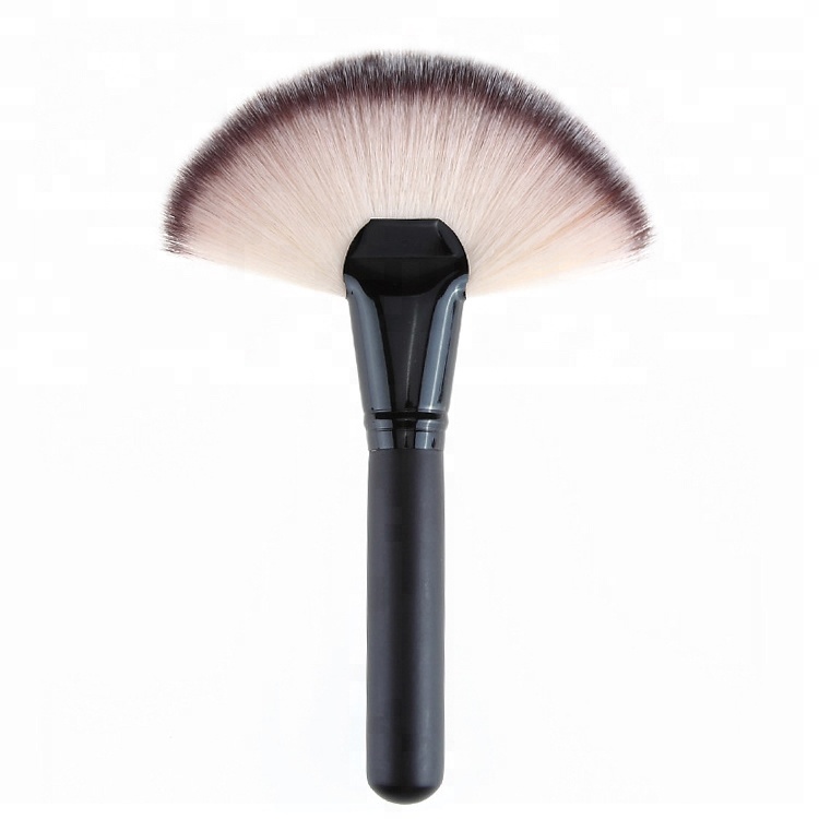 Cruelty Free Matt Black Wood Antibacterial Synthetic Fan Makeup Brushes