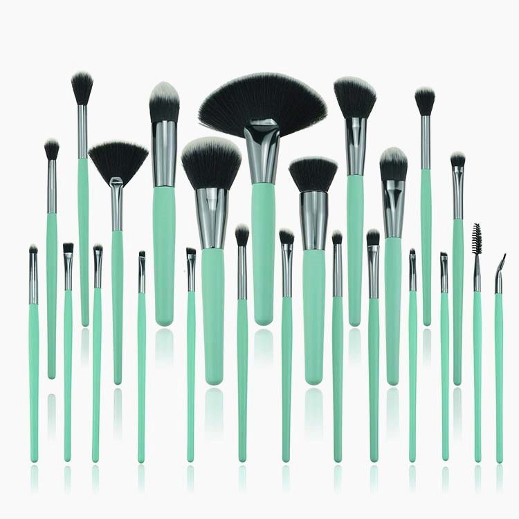 Private label 24pcs wood makeup brush set wholesale