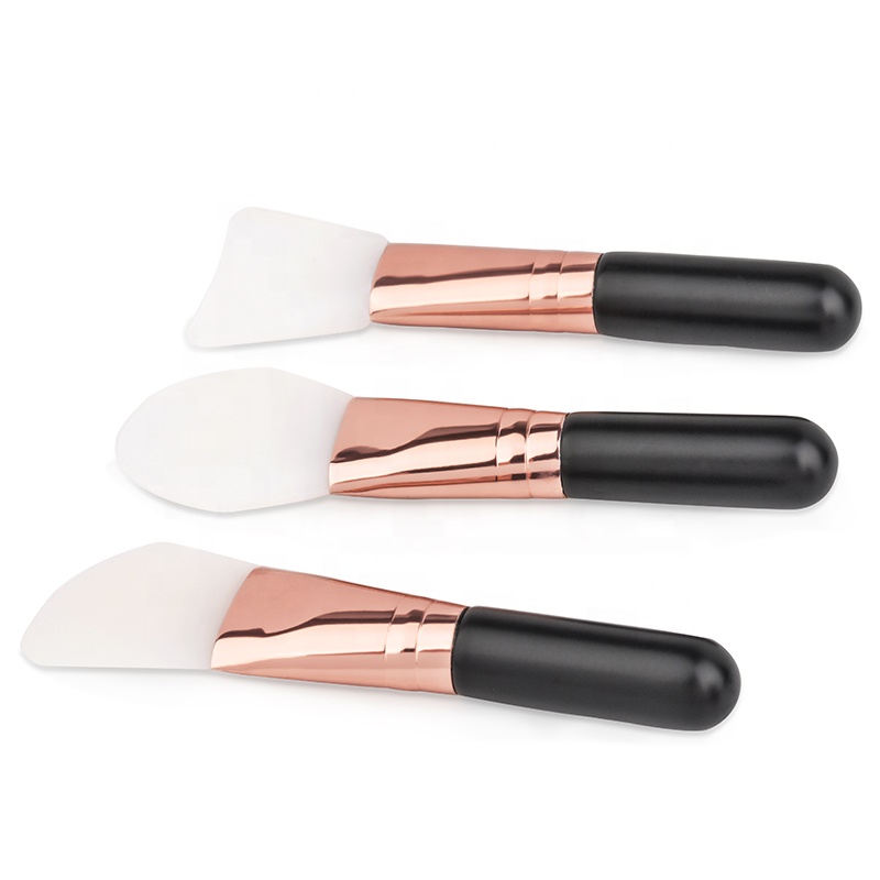 Short Silicone Face Mask Brush Wood Handle Facial Mask Brush Cosmetic Brush For Mask