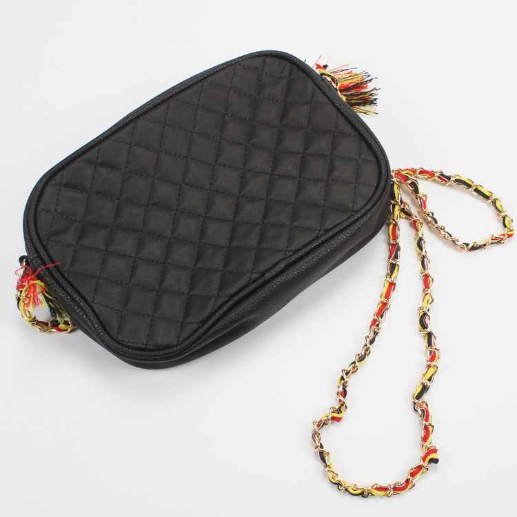 Black PU Leather Messenger Bag Quilting Women Messenger Bag with Cross Body Chain