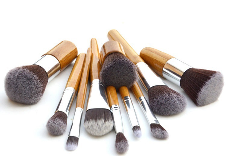 Wholesale 11 Pieces Professional Make up Brushes Natural Bamboo Kabuki Makeup Brush Set with Jute Bag