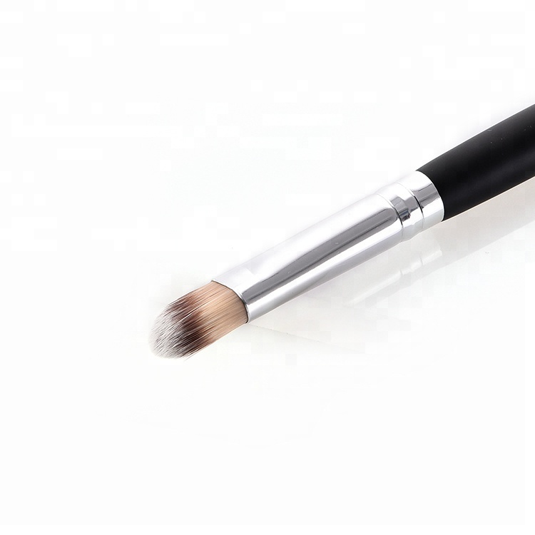 Eyeshadow Palette Used Brush Synthetic Wood Angled Single Eyeshadow Brush