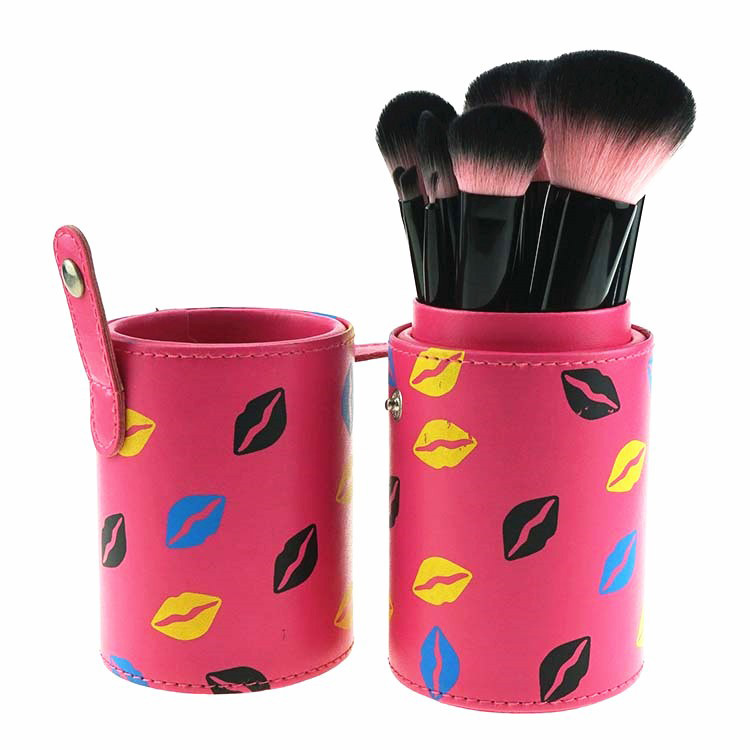 10 Piece Cute Makeup Brush Red Lip Handle Pink Beauty Brush Set With Cylinder