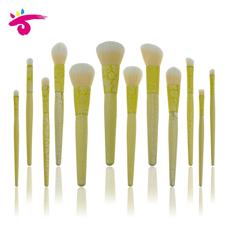 New product ideas 2018 Factory OEM cosmetic make up brushes makeup