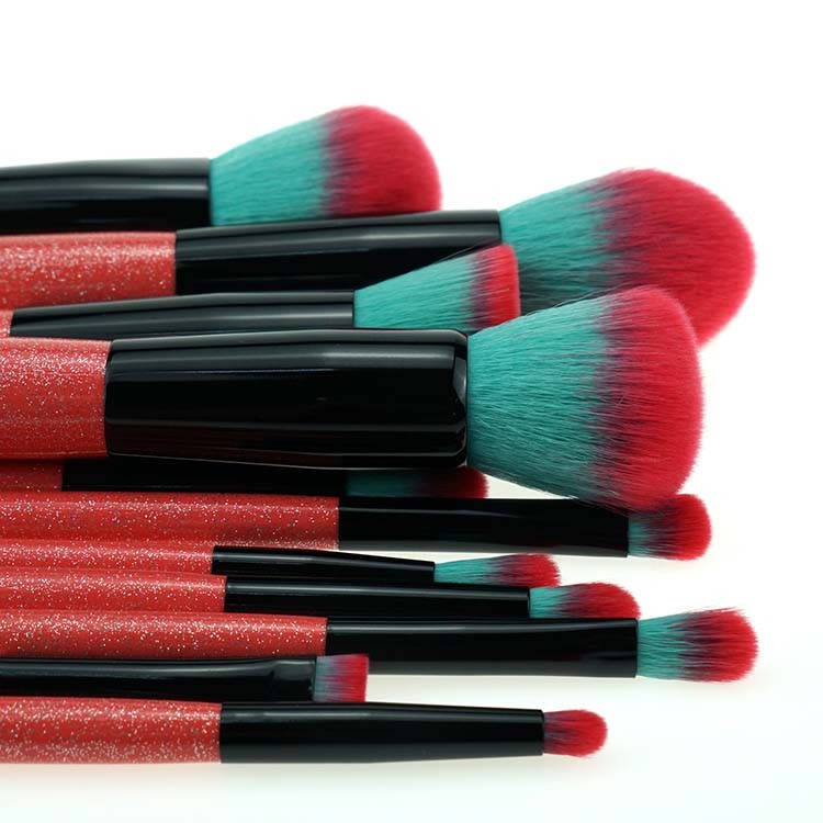 Free Sample 12pcs Shiny Red Makeup Brush Essentials In Gift Box