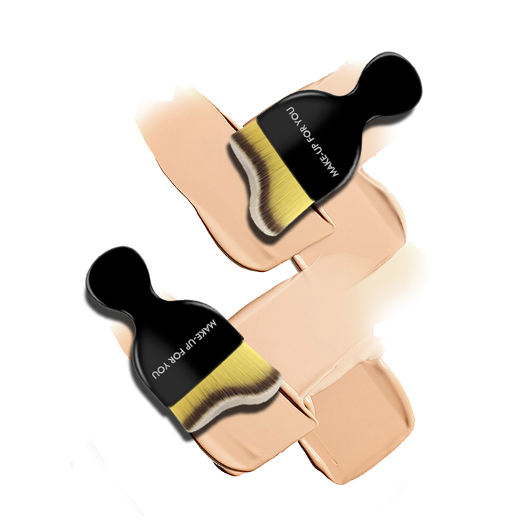 Travel Face Brush makeup brush with plastic cove Curved Korea Makeup Foundation Brush