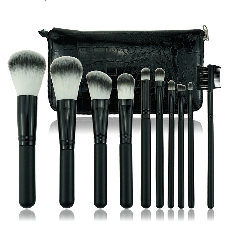 Custom Logo Black Synthetic Hair Aluminum Ferrule Make Up Brushes With PVC Bag