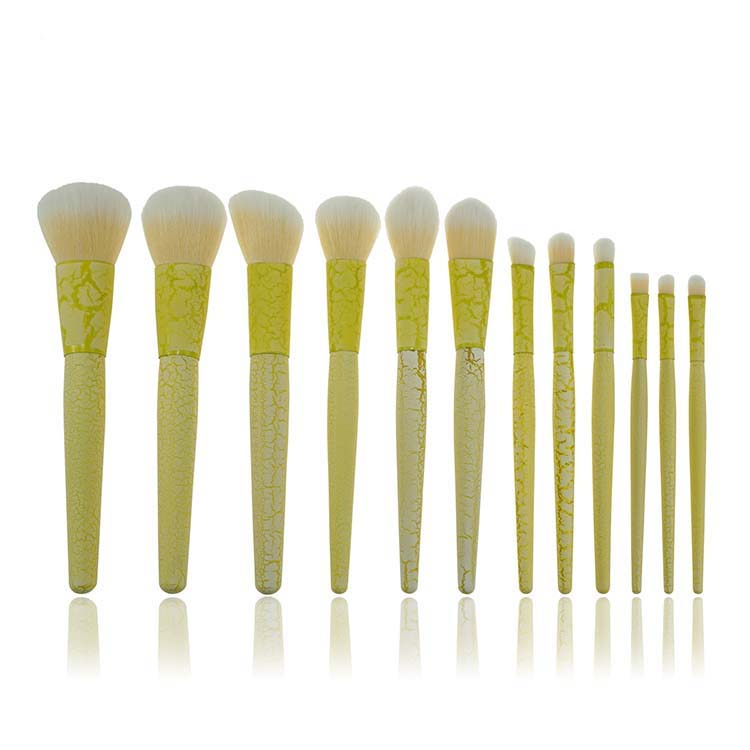 New product ideas 2018 Factory OEM cosmetic make up brushes makeup