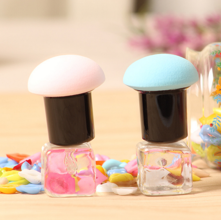 New Softest Makeup Sponge Blender Vegan With Plastic Handle Easy To Use mushroom shape Custom Logo