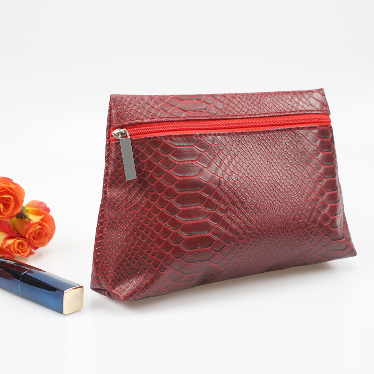 Red Wine Fake Crocodile PU Beauty Pouch Ladies Zipper Cosmetic Beauty Bag