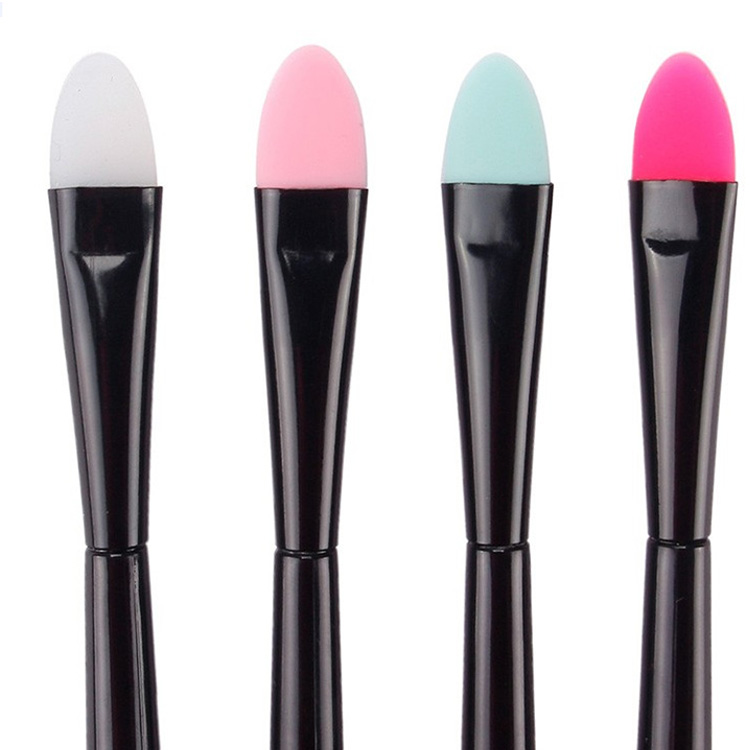 Classic Style Wood Handle Foundation Concealer Silicone Makeup Brush Applicator