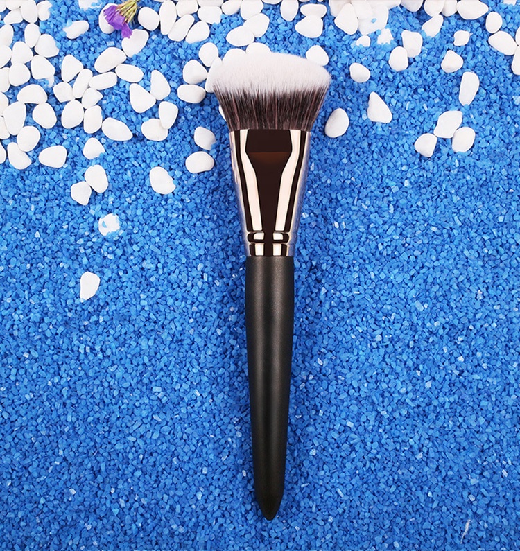 High End Black Wood Highlight Contour Brush Dense Synthetic Make Up Brush