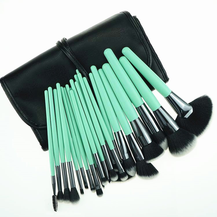 Private label 24pcs wood makeup brush set wholesale