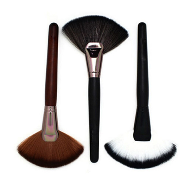 Amazon Hot Sale Big Single Wooden Facial Fan Brush Makeup Cosmetic