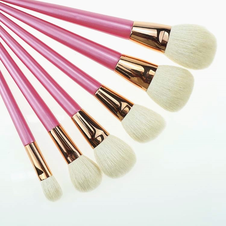 Hot selling 2019 makeup brush pink private label cosmetics brushes sets