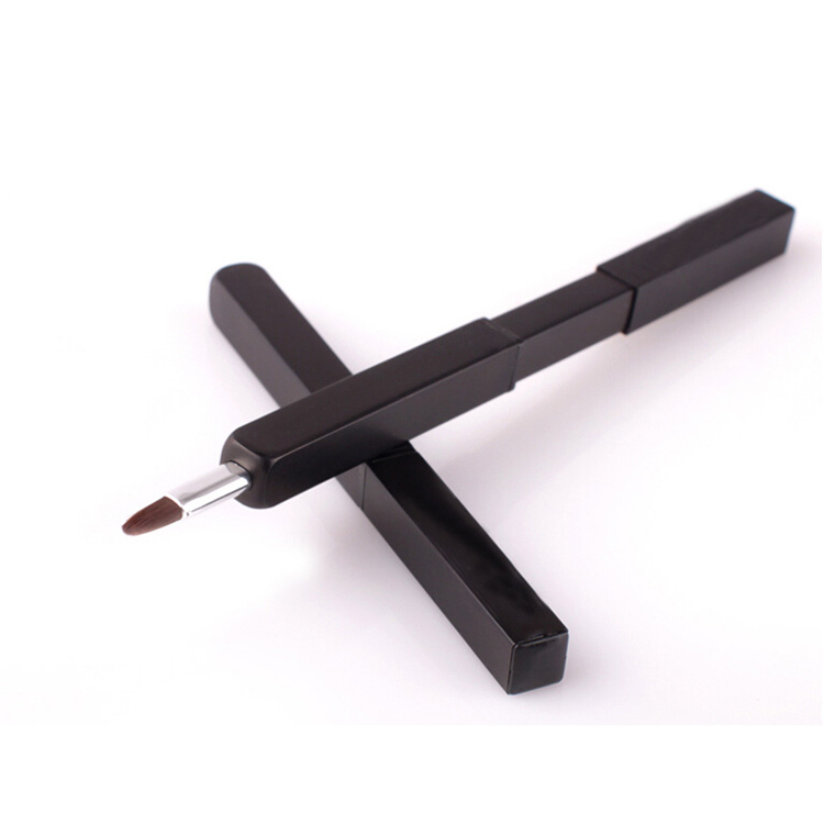 New Cosmetic Tool Portable Makeup Retractable Lip Brushes For Lipstick Lip Gloss