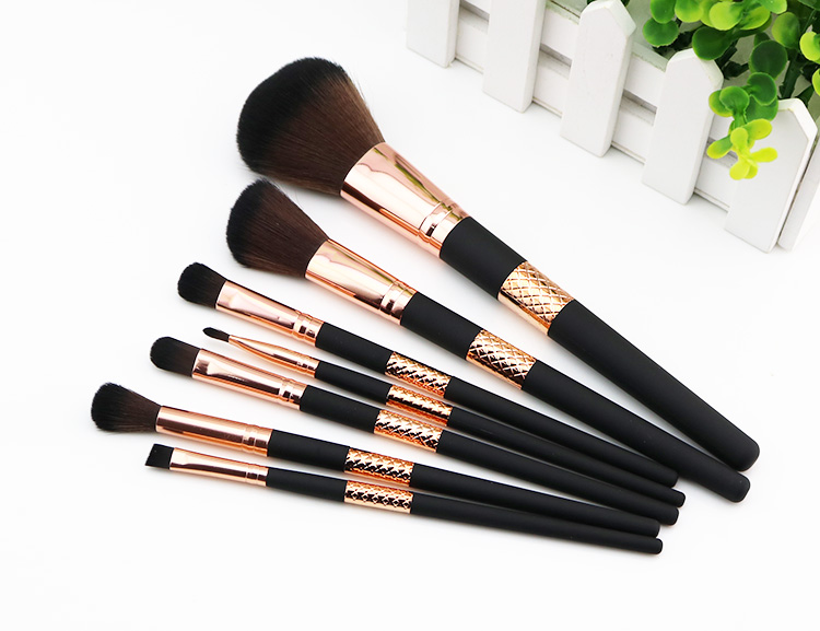 New Brand 7Pcs Private Label Cosmetics Brush Rose Gold Makeup Brush Set Wholesale Makeup Brush