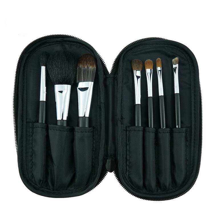OEM vegan black brushes makeup set with cosmetics bag