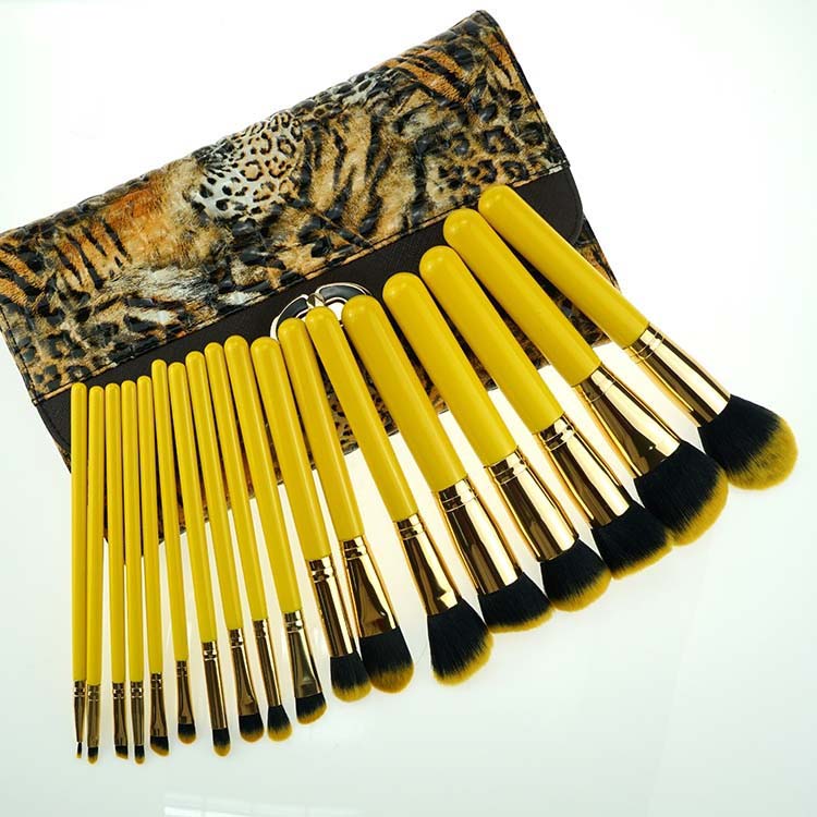 18Pcs Customize Makeup Brushes Private Label Yellow Gold Brush Set